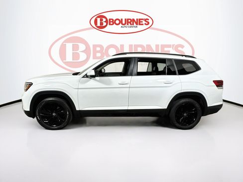 Used 2023 Volkswagen Atlas SE w/ Black Wheel Package AWD/4WD image 7