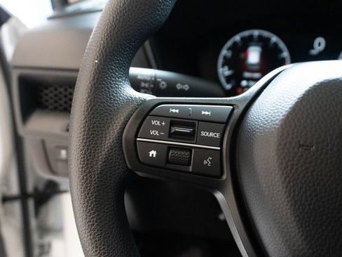 Certified 2025 Honda CR-V EX image 18