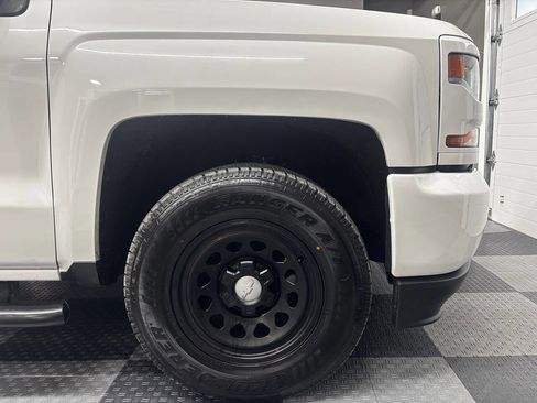 Used 2017 Chevrolet Silverado 1500 W/T w/ Trailering Package RWD image 5