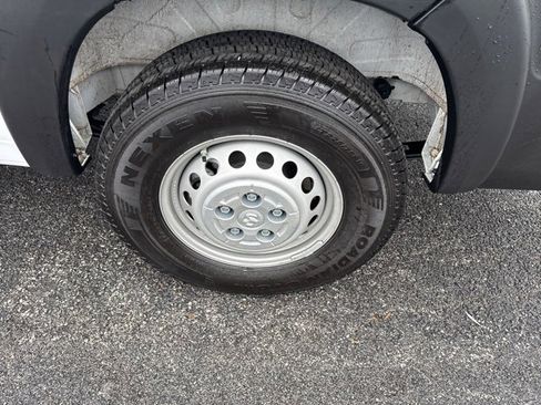 Used 2025 RAM ProMaster 3500 w/ Crew Van Package image 4