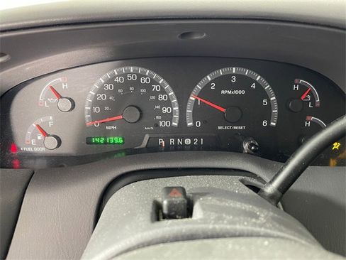 Used 2002 Ford F150 King Ranch image 5