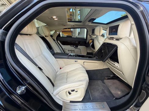 Used 2013 Jaguar XJ L Ultimate image 86