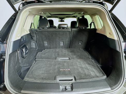 Used 2021 Nissan Rogue SL AWD/4WD image 26