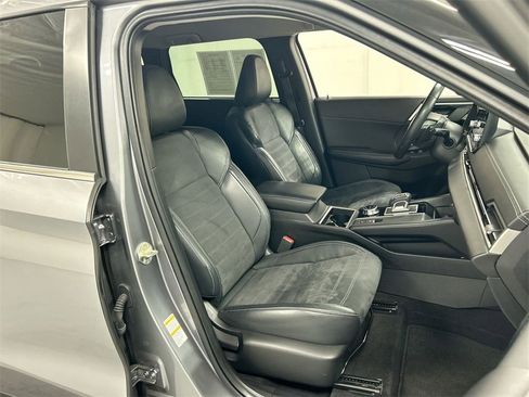 Used 2022 Mitsubishi Outlander SE image 24