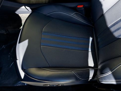 Used 2025 Aston Martin DBX 707 image 47