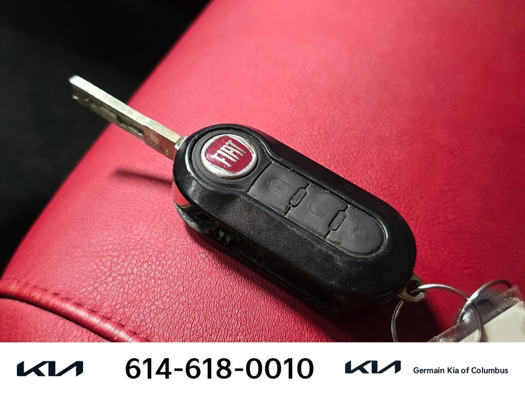 Used 2012 FIAT 500 Lounge w/ Luxury Leather Pkg FWD image 33