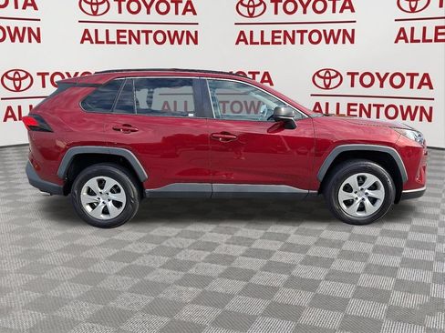 Used 2020 Toyota RAV4 LE AWD/4WD image 8