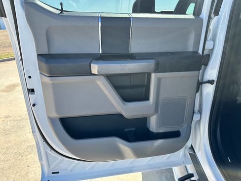 Used 2019 Ford F250 XLT w/ XLT Value Package image 35