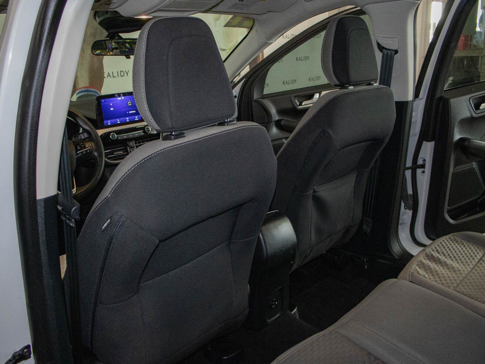 Used 2021 Ford Escape SE AWD/4WD image 9