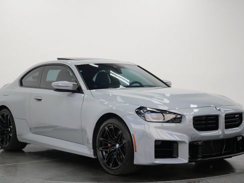 Used 2026 BMW M2 w/ Lighting Package RWD image 3