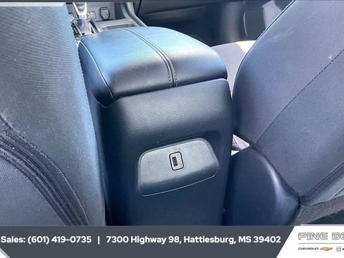 Used 2024 Nissan Sentra SV FWD image 24