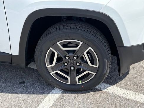 New 2026 Jeep Cherokee Laredo image 11