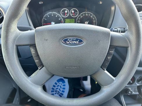 Used 2013 Ford Transit Connect XLT image 20