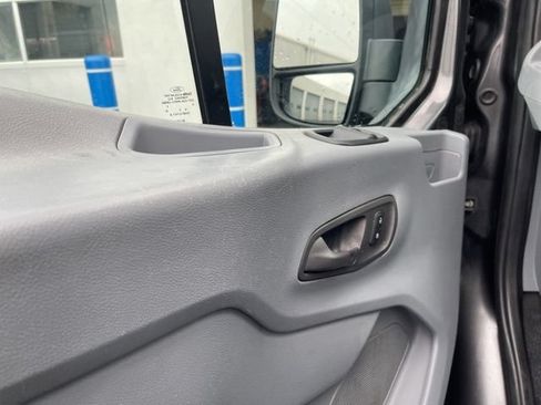 Used 2016 Ford Transit 150 130 Low Roof RWD image 5