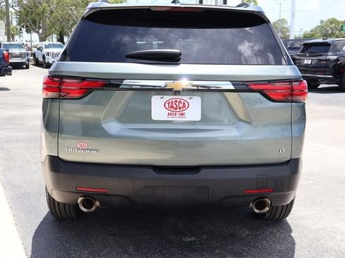 Used 2022 Chevrolet Traverse LT FWD image 7