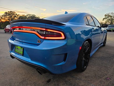 Used 2016 Dodge Charger R/T Scat Pack w/ Technology Group image 10