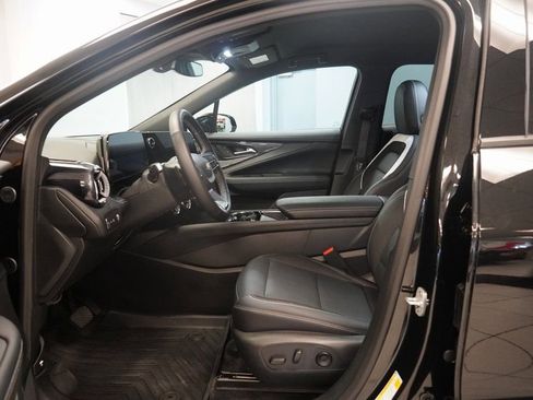 New 2025 Chevrolet Blazer EV LT image 4