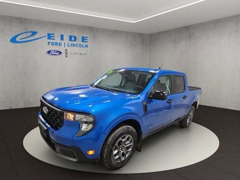 Certified 2025 Ford Maverick XLT w/ Equipment Group 301A AWD/4WD image 3