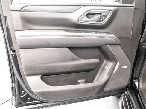 Used 2021 GMC Yukon XL SLT image 27