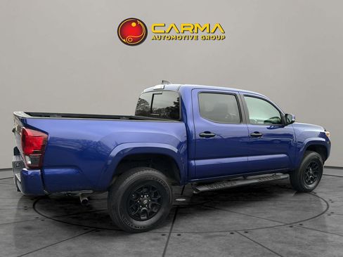 Used 2022 Toyota Tacoma SR5 w/ Technology Package image 8