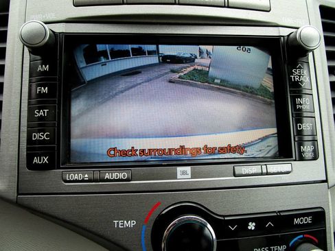 Used 2012 Toyota Venza Limited w/ Tow Pkg AWD/4WD image 4