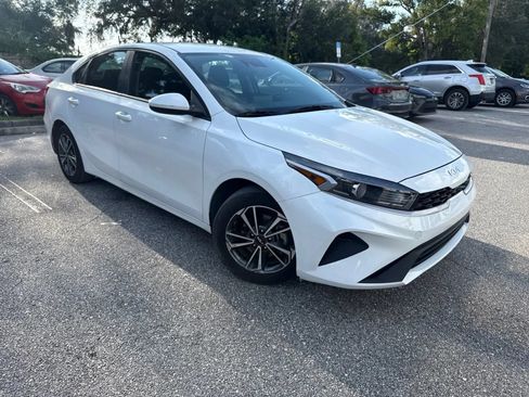 Used 2023 Kia Forte LXS FWD image 6