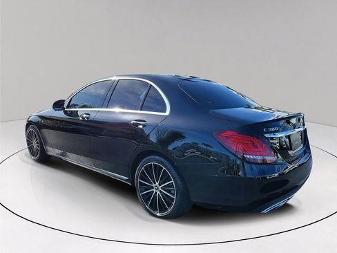 Used 2021 Mercedes-Benz C 300 Sedan image 4