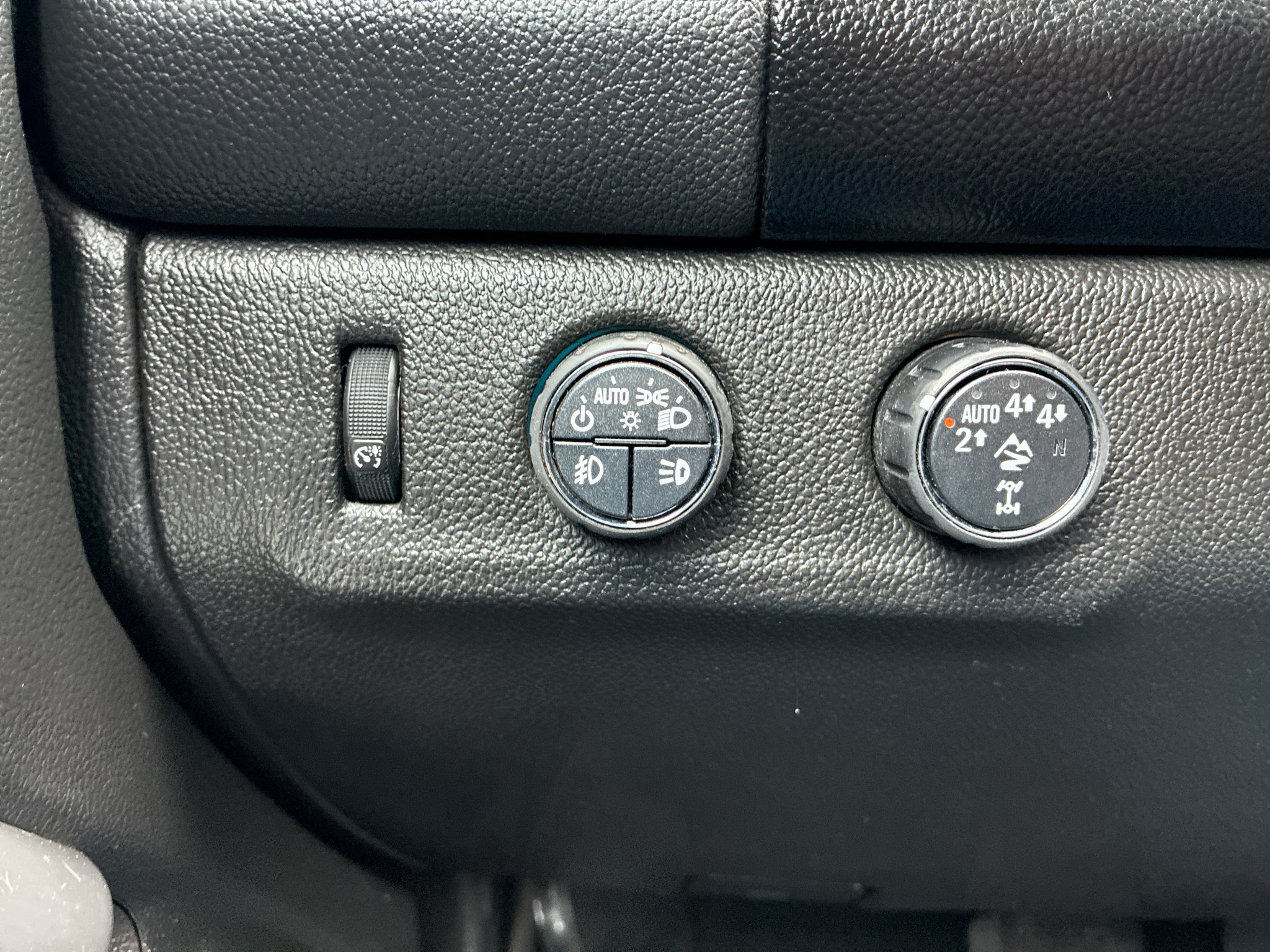 Used 2020 Chevrolet Colorado ZR2 AWD/4WD image 27