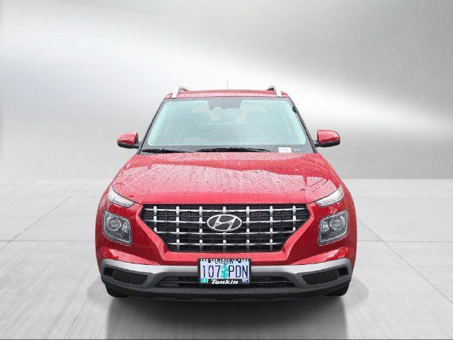 Certified 2025 Hyundai Venue SEL FWD image 8