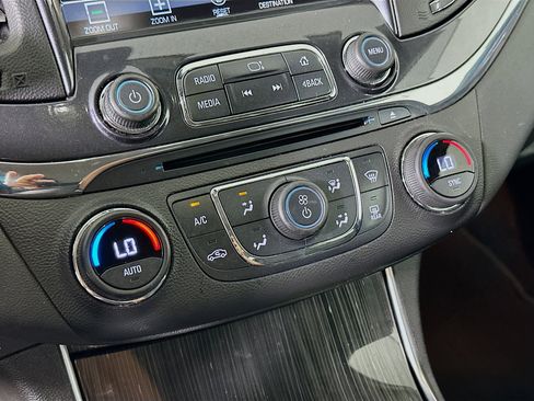 Used 2019 Chevrolet Impala Premier image 24