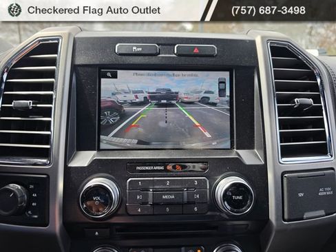 Used 2015 Ford F150 Platinum image 18