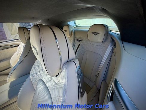 Used 2023 Bentley Continental GT V8 AWD/4WD image 27
