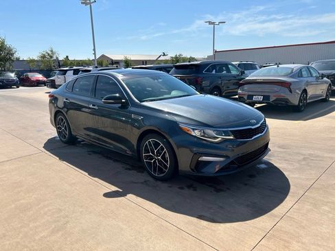 Used 2020 Kia Optima SE FWD image 4