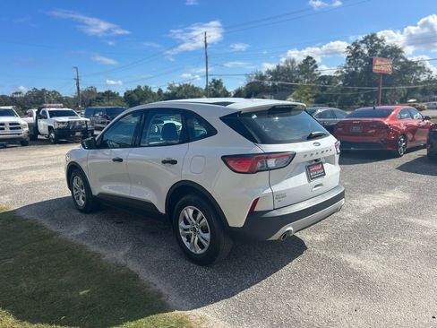 Used 2021 Ford Escape S image 8