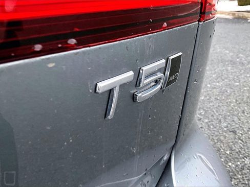 Used 2020 Volvo V60 T5 Cross Country image 23