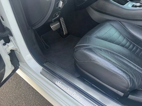 Used 2020 Mercedes-Benz S 560 Sedan w/ AMG Line Exterior image 18