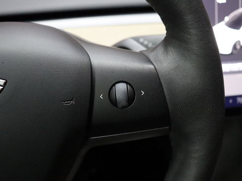 Used 2023 Tesla Model 3 Standard Range image 44