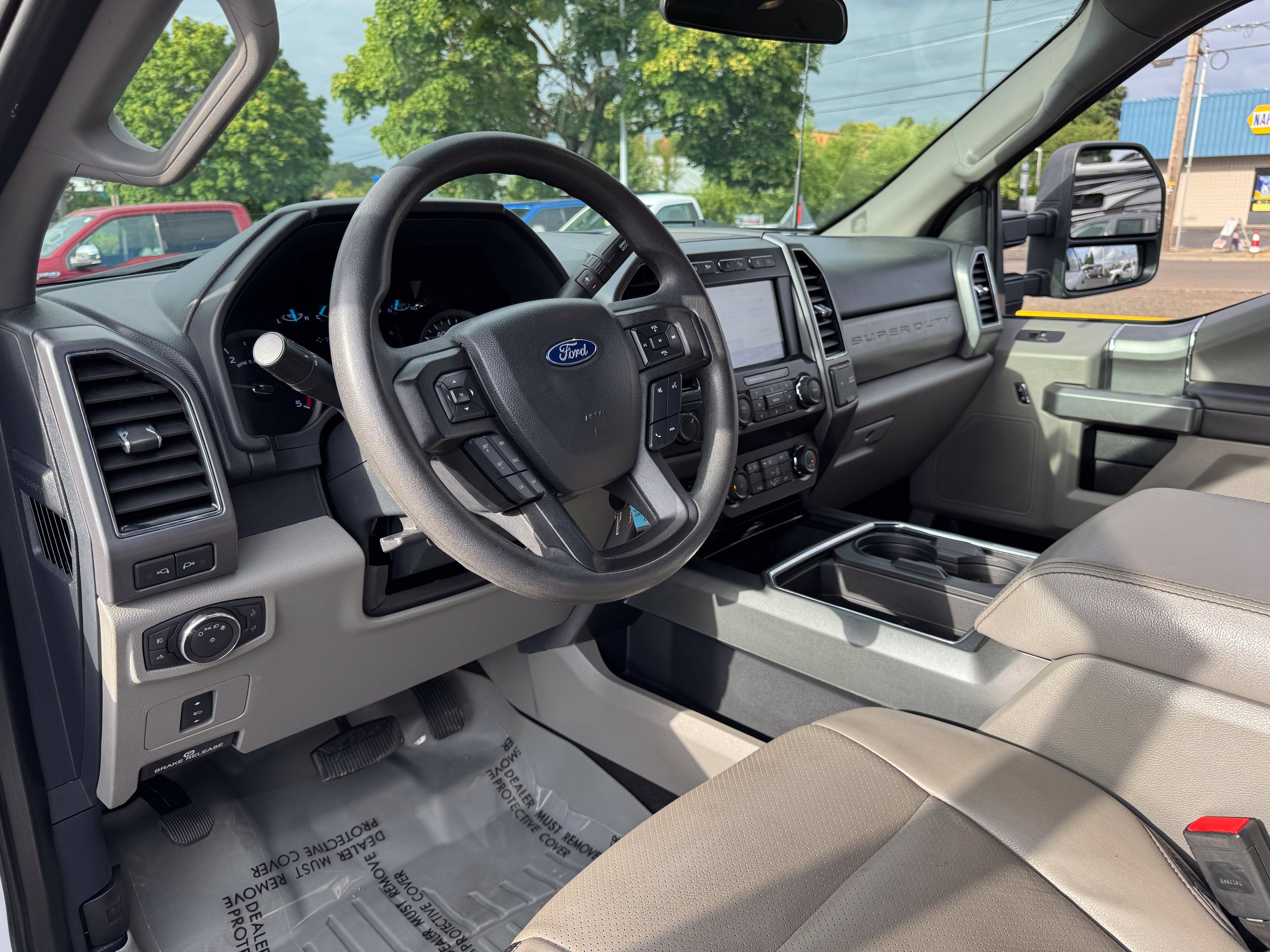 Used 2022 Ford F350 XLT w/ Black Appearance Package AWD/4WD image 24