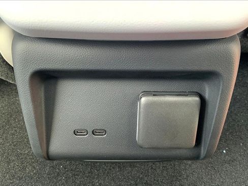 New 2026 Cadillac Optiq Sport 1 image 21