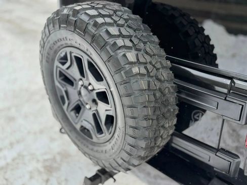 Used 2015 Jeep Wrangler Sport AWD/4WD image 13