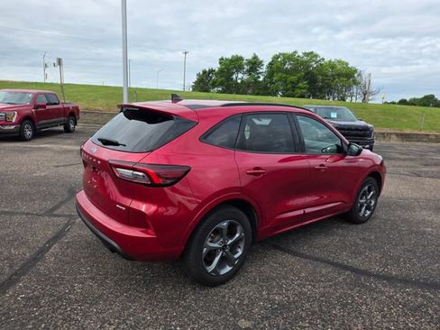Used 2024 Ford Escape ST-Line w/ Tech Pack #1 AWD/4WD image 7