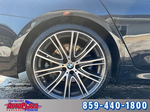 Used 2019 BMW M550i xDrive w/ Premium Package image 21