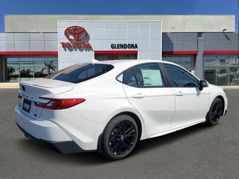 New 2026 Toyota Camry SE FWD image 3