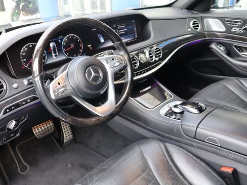 Used 2019 Mercedes-Benz S 560 4MATIC Sedan image 9