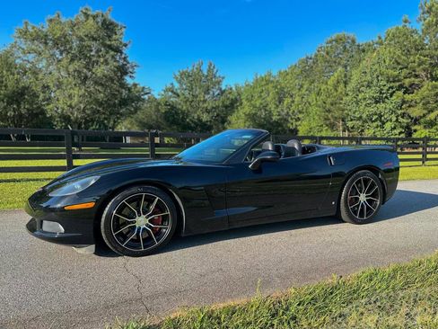 Used 2007 Chevrolet Corvette Convertible w/ Preferred Equipment Group RWD image 4