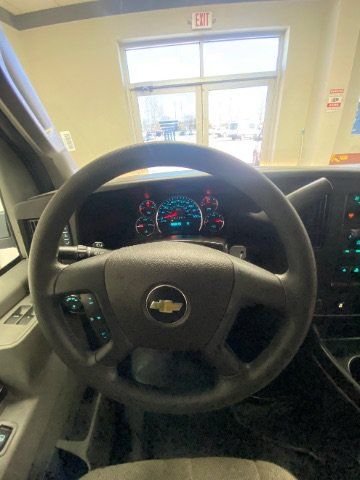Used 2022 Chevrolet Express 3500 LS RWD image 14