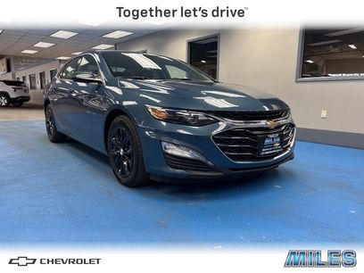 Used 2025 Chevrolet Malibu LT