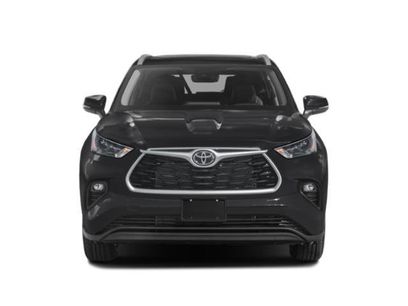 Used 2023 Toyota Highlander XLE