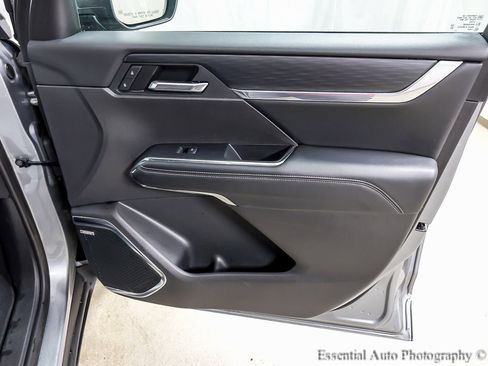 Certified 2025 GMC Acadia Elevation image 26