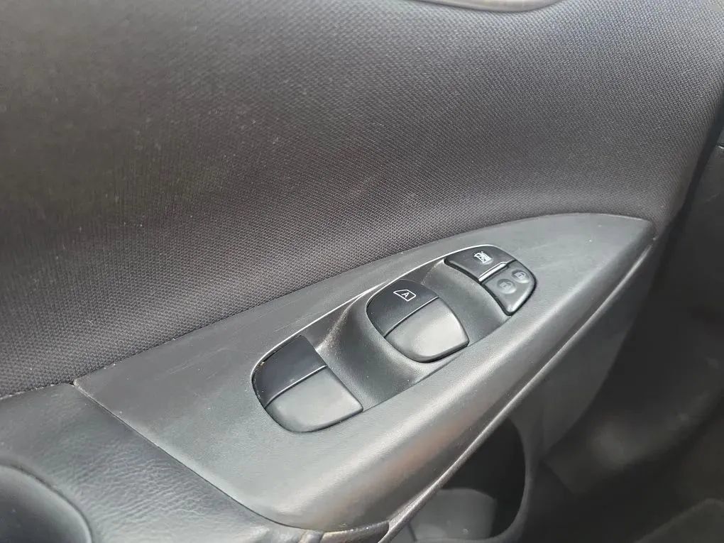 Used 2019 Nissan Sentra SV w/ Special Edition Package FWD image 26